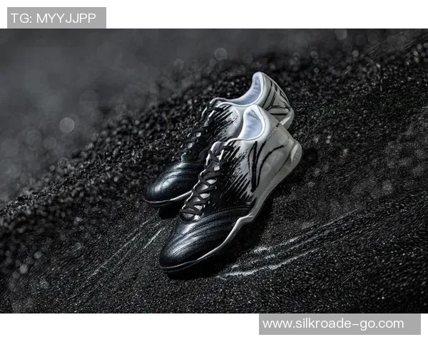 李宁足球鞋球星系列全新发布 专为顶级球员设计的高性能鞋款