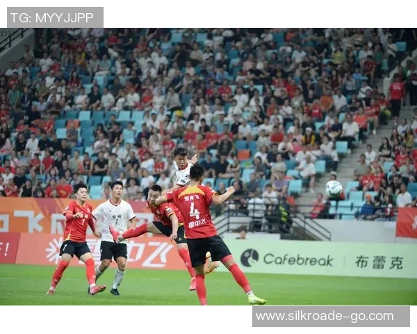 足球球星入场盛况回顾及其对赛事氛围的影响 足球球星入场盛况回顾及其对赛事氛围的影响